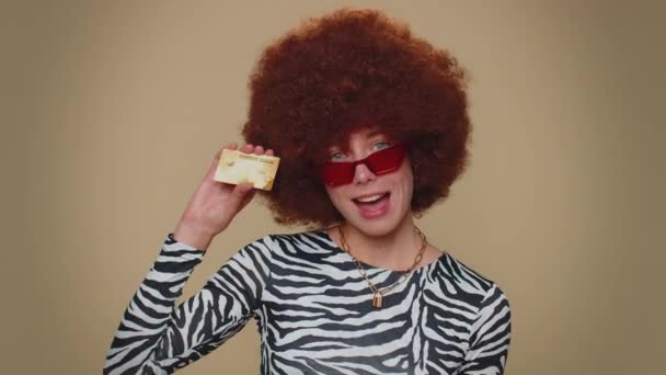 Happy Woman Showing Plastic Credit Bank Card Advertising Transferring Money — ストック動画