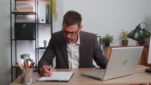 Stressed Man Feeling Worried Problem Analyzing Information Read Business Papers — Stock Video