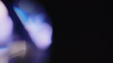 Light farklı olaylar ve projeler için 4K görüntü sızdırır. Şimdiki görüntülerinizin üzerine bırakın, Ekle ya da Ekran Karıştır kiplerini kullanarak birleştirin. Optik parlaklık lensi Bokeh geçişi arkaplanı örtüyor