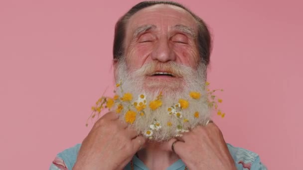 Cheerful Lovely Elderly Man Beard Flowers Blue Shirt Smiling Looking — Stock Video