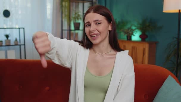 Dislike Upset Girl Showing Thumbs Sign Gesture Expressing Discontent Disapproval — Video Stock