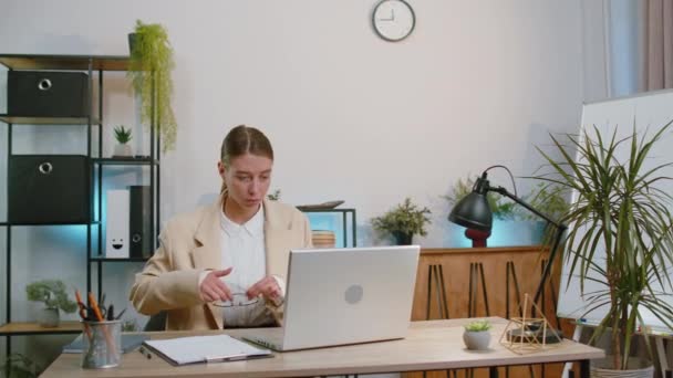 Businesswoman Freelancer Enters Office Workplace Working Laptop Computer Desk Professional — Stock video