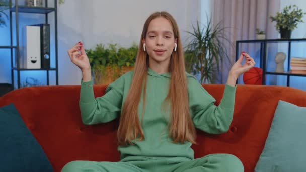 Keep Calm Relax Inner Balance Teen Girl Breathes Deeply Mudra — Vídeo de Stock