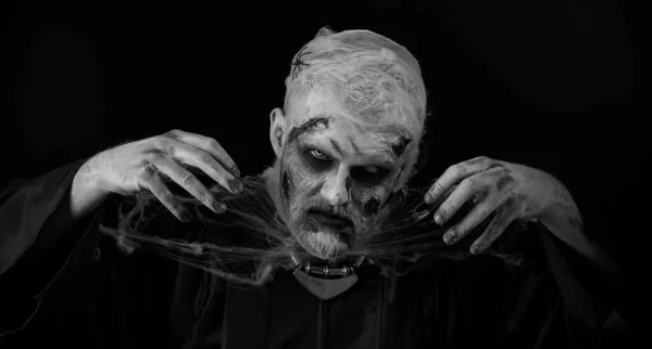 Sinistere Man Met Vreselijke Enge Halloween Zombie Make Kostuum Gezichten — Stockfoto