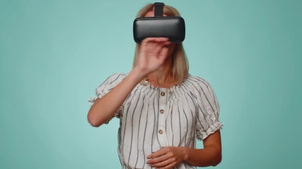 Exited Stylish Woman Using Virtual Reality Futuristic Technology App Headset — Stock Video