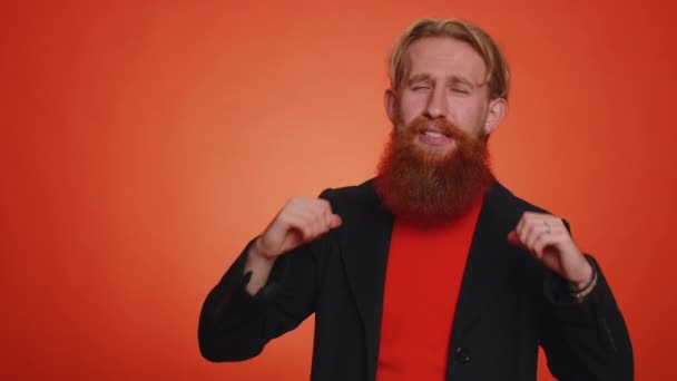 Ben Beste Kies Mij Een Vrolijke Man Met Een Baard — Stockvideo