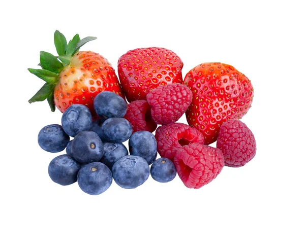 Erdbeeren Himbeeren Und Blaubeeren Auf Weißem Hintergrund — Stockfoto