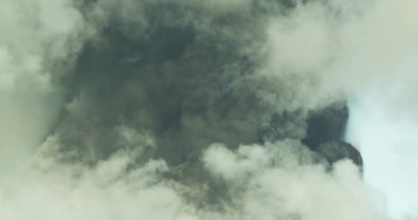 Tra Cenere Gas Vulcanici Sull Etna — Video Stock
