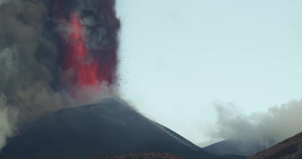 Fuentes Lava Del Cráter Sureste Del Monte Etna — Vídeo de stock