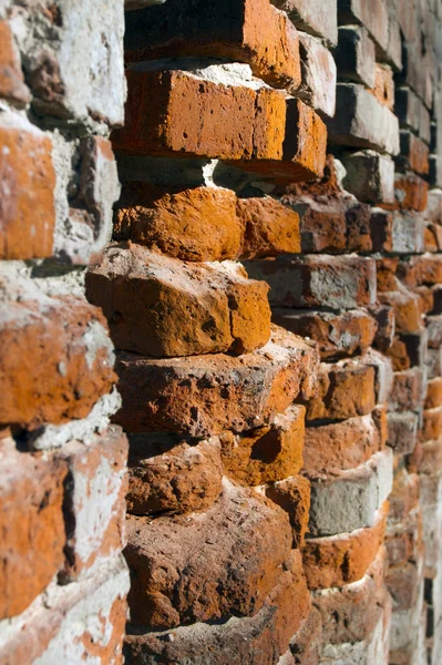 Ściany z czerwonej cegły w perspektywie — Zdjęcie stockowe