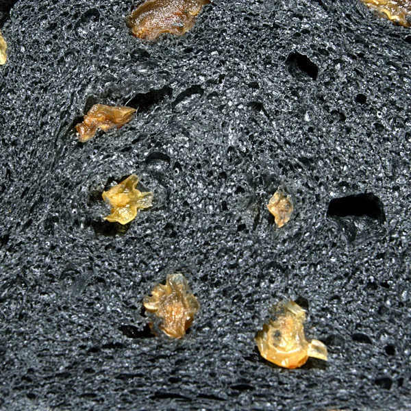 Rosinenbrot mit Kohle — Stockfoto
