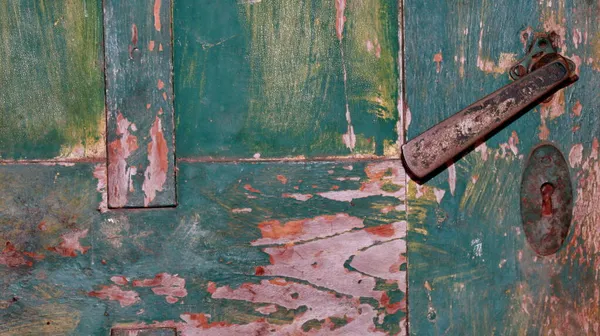 Çok Yıpranmış Kirli Kapı Kolları Çok Eski Paslı — Stok fotoğraf
