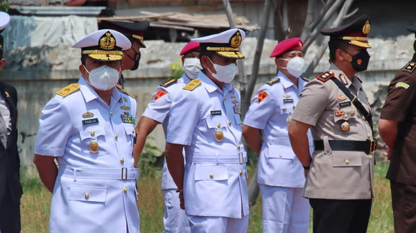 Anggota Angkatan Laut Indonesia Mengadakan Upacara Memperingati Layanan Pejuang Medan — Stok Foto