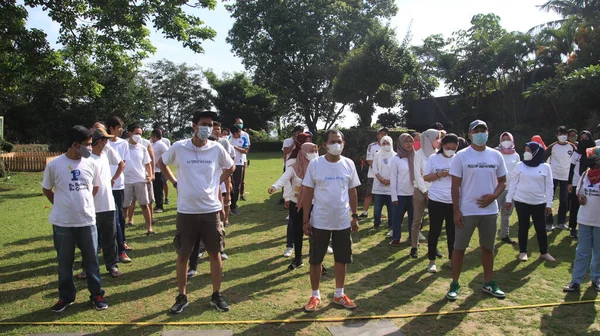 Groep Mensen Die Samen Spelen Speelplaats Salatiga Indonesië December 2021 — Stockfoto