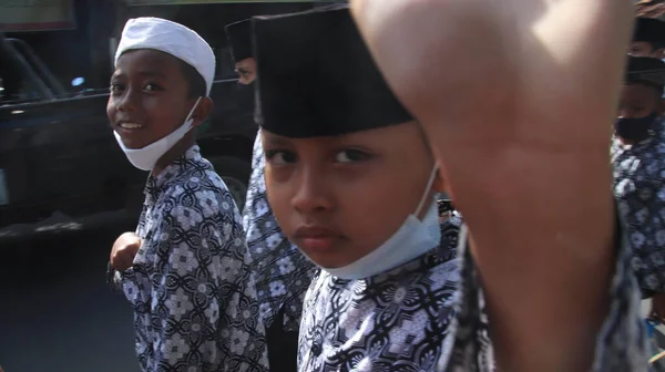 Muslim Student Parade Attraction While Commemorating Islamic Religious Day Pekalongan —  Fotos de Stock