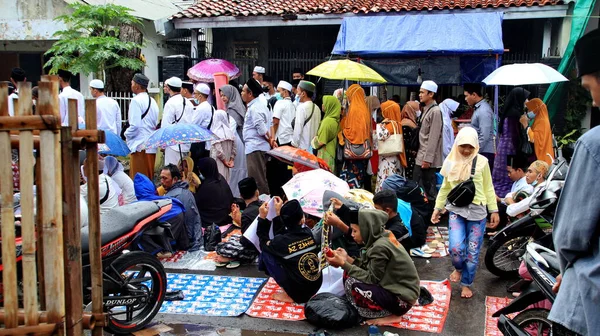 Muslim Men Women Children Adults Taking Part Religious Activities Middle — Stock Photo, Image