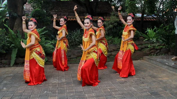 Photo Documentation Javanese Traditional Dancer Dancing Batik Dance Pekalongan Indonesia — Fotografia de Stock