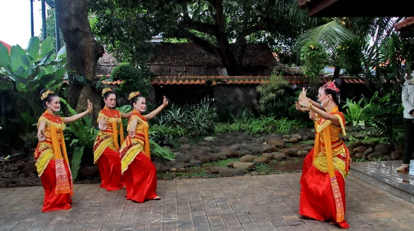 Dokumentacja Fotograficzna Jawajski Tancerz Tradycyjny Taniec Batik Pekalongan Indonezja Listopad — Zdjęcie stockowe