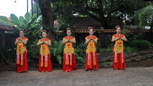 Φωτογραφική Τεκμηρίωση Javanese Traditional Dancer Dancing Batik Dance Pekalongan Ινδονησία — Φωτογραφία Αρχείου