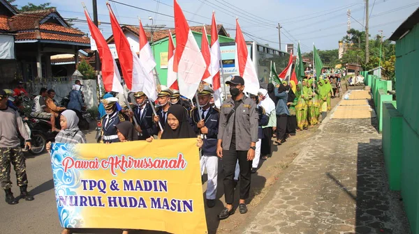 Documentatiefoto Parade Van Studenten Koran Education Park Taman Pendikan Koran — Stockfoto
