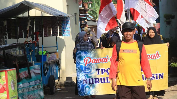 Documentatiefoto Parade Van Studenten Koran Education Park Taman Pendikan Koran — Stockfoto