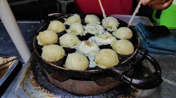 Process Cooking Takoyaki Most Popular Delicious Snack Traditional Night Market — Fotografia de Stock