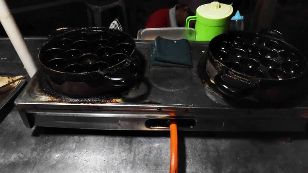Prozess Zum Kochen Takoyaki Beliebtesten Leckeren Snack Auf Dem Traditionellen — Stockfoto