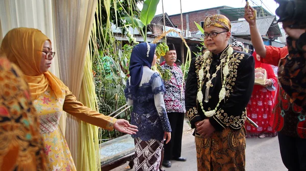 Tijdens Traditionele Javaanse Huwelijksceremonie Malang Indonesië Juli 2022 — Stockfoto