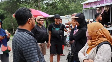 Tourists while shopping at the people's market, Yogyakarta, Indonesia July 20, 2022