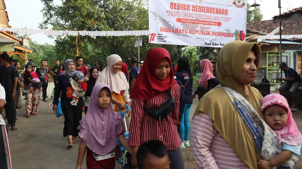 Jalan Sehat Walk Arround Village Radition Celebrating Indonesian Independence Day — Stok fotoğraf