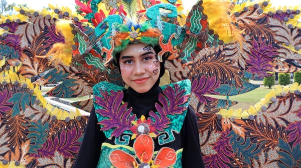 Model Posing Street Batik Carnival Pekalongan Indonesia August 2022 — Stockfoto