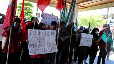 Endonezyalı Öğrenciler Artan Yakıt Fiyatını Protesto Ediyor, Pekalongan, Endonezya, 16 Eylül 2022
