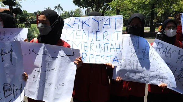 Indonezyjscy Studenci Protestują Przeciwko Wzrostowi Cen Ropy Naftowej Pekalongan Indonezja — Zdjęcie stockowe