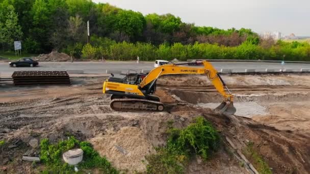 Práce Stavebním Zařízení Výstavba Silnice Městě Poltavě Trasa Kyjeva Charkova — Stock video