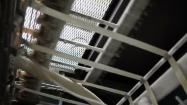 kablolar ve teller, makinenin