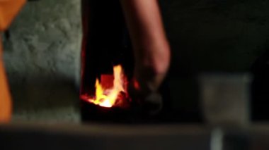 kadar slayt görüntüsünü sparkles ve demirci ocağı kapatın