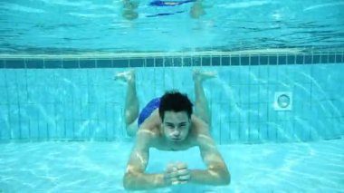 Yüzme Havuzu çocuk