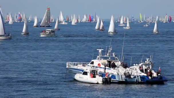 Barcos en el mar — Vídeos de Stock