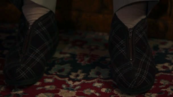 Tailors feet — Stock Video