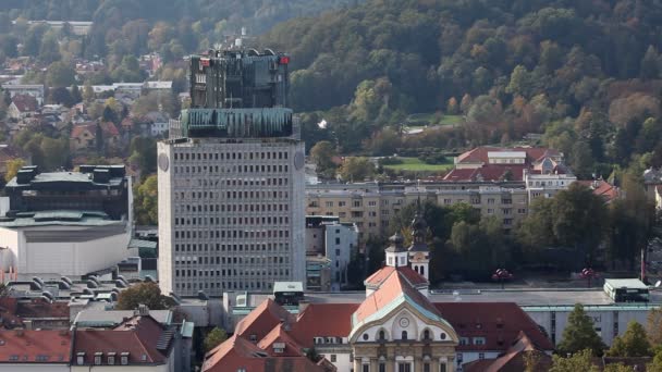 Edificios de la ciudad de Liubliana — Vídeo de stock