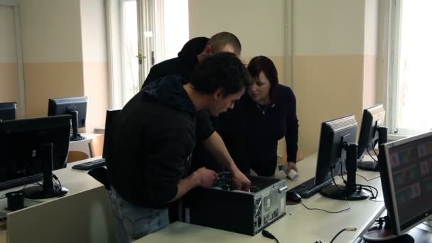 Close shot of a pupils in the IT class — Stock Video