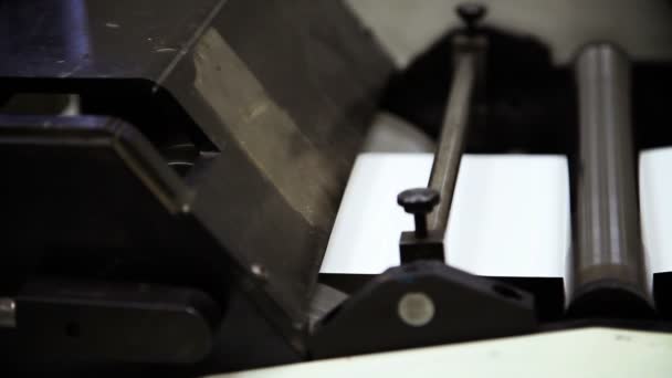 Máquina de impresión trabajando — Vídeo de stock