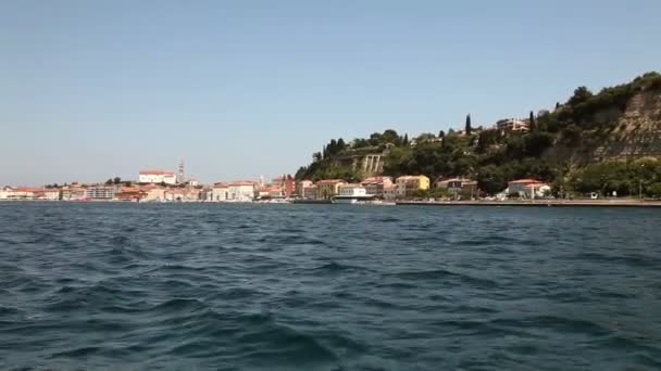 Shot of shore near Piran, taken from the moving boat — Stock Video