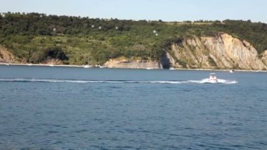 bir sürat teknesi tarafından çekilir bir turist çekim
