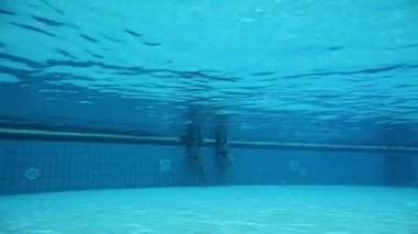 altında su atış içinde seçim faaliyetleri