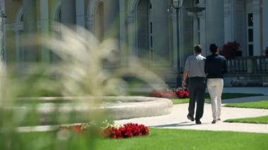 çeşme güzel bir bahçe çift nerede çekim