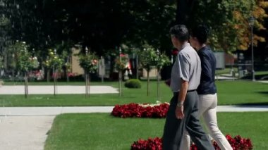 ateş bir kaç güzel bir parkta yürüyüş