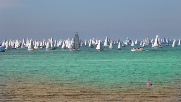 Barcos en el mar — Vídeo de stock