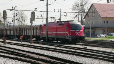 Tren Garı tarafından geçen