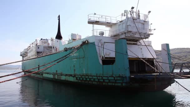 Todavía tiro de un ferry — Vídeo de stock